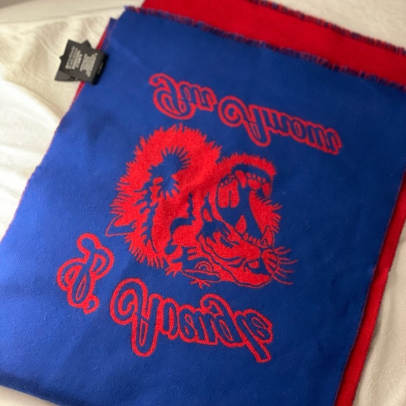 Gucci wool scarves - Picture 1 of 8